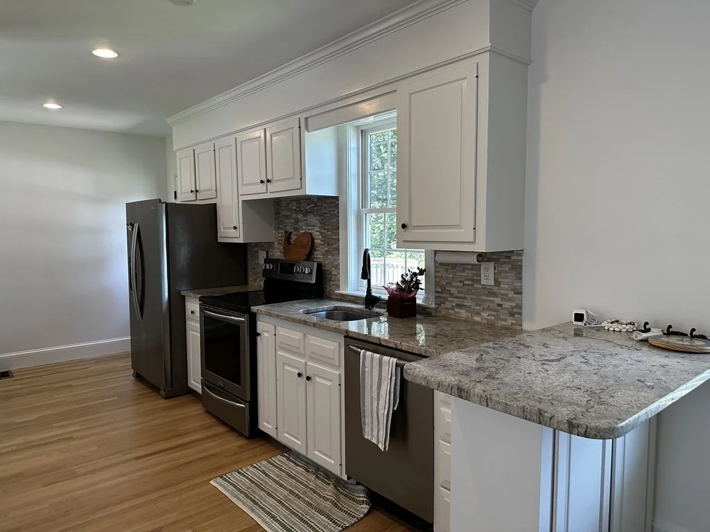 3 bed, 1 bath apartment for rent at 26 Old Oaken Bucket Rd, Scituate — photo 5 of 14