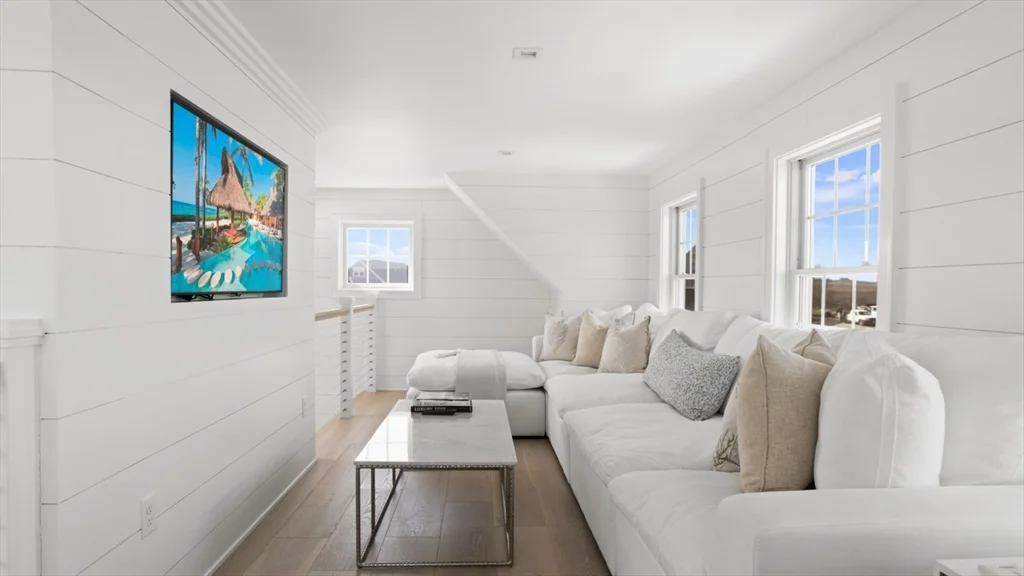 6 bed, 4+ bath apartment for rent at 26 Old Tom Nevers Unit 1, Nantucket — photo 26 of 31