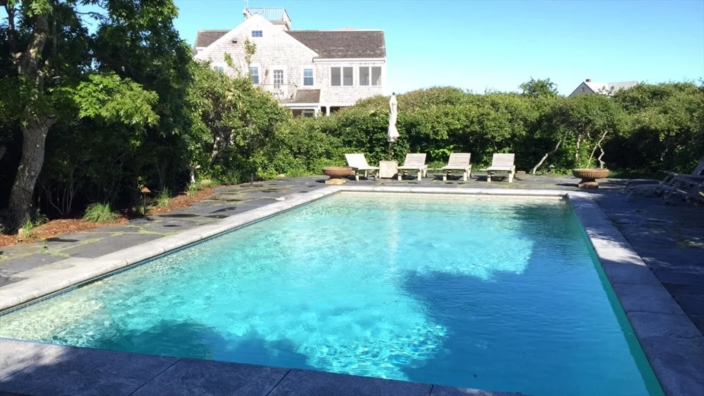 6 bed, 4+ bath apartment for rent at 26 Old Tom Nevers Unit 1, Nantucket — photo 4 of 31