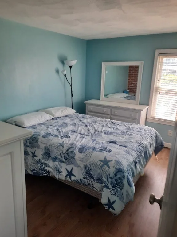 3 bed, 1 bath apartment for rent at 26 Olympia Unit 26, Marshfield — photo 4 of 12