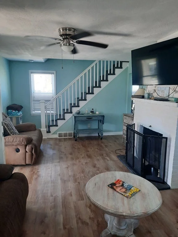 3 bed, 1 bath apartment for rent at 26 Olympia Unit 26, Marshfield — photo 9 of 12