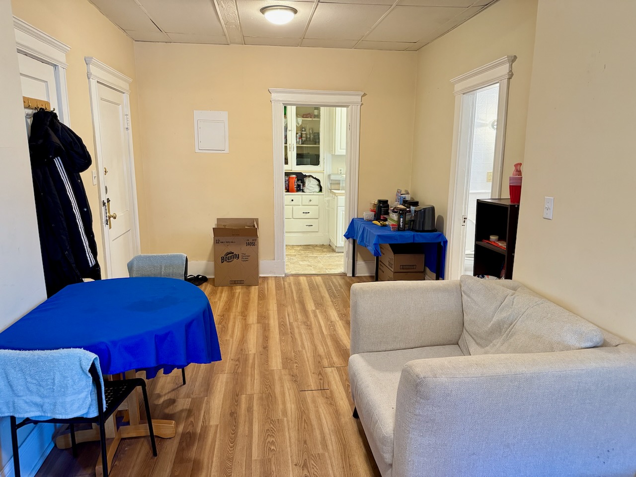 2 bed, 1 bath apartment for rent at 26 Park Vale Ave Unit 8, Brighton — photo 3 of 13