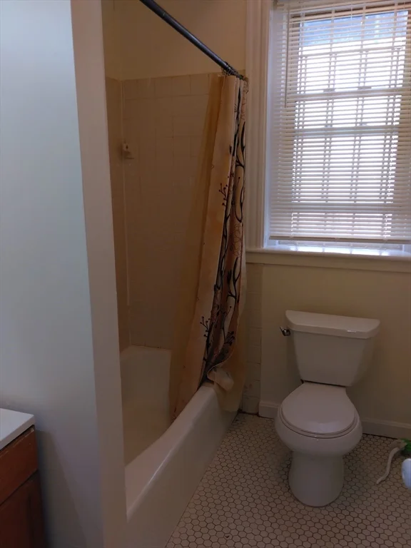 1 bed, 1 bath apartment for rent at 26 Park Vale Unit 4, Allston — photo 7 of 8