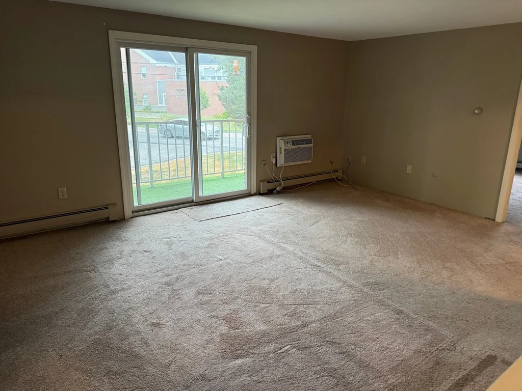 2 bed, 1 bath apartment for rent at 26 Parsonage St Unit 11, Marshfield — photo 2 of 3