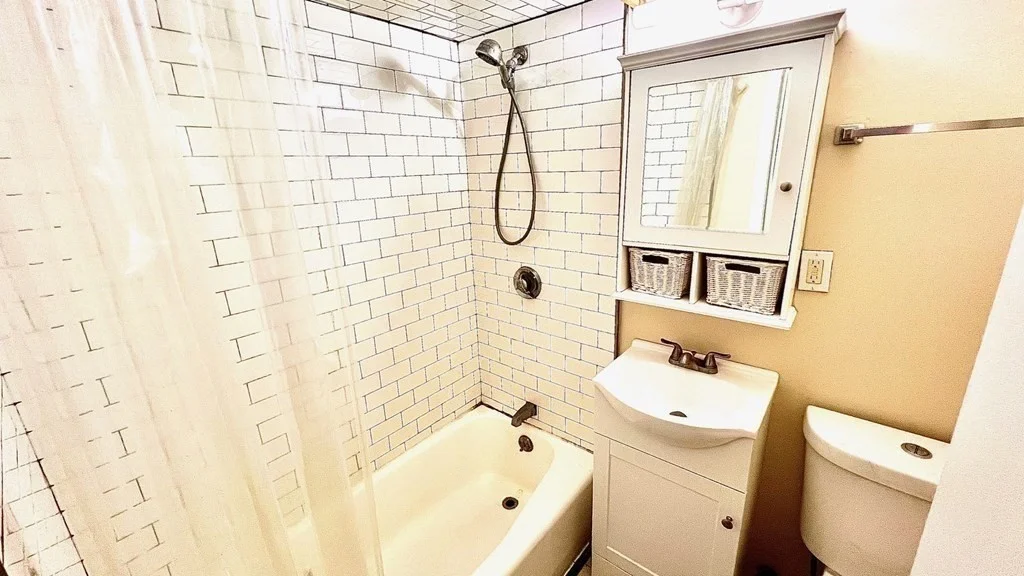 1 bed, 1 bath apartment for rent at 26 Pauline St Unit 0, Winthrop — photo 8 of 8