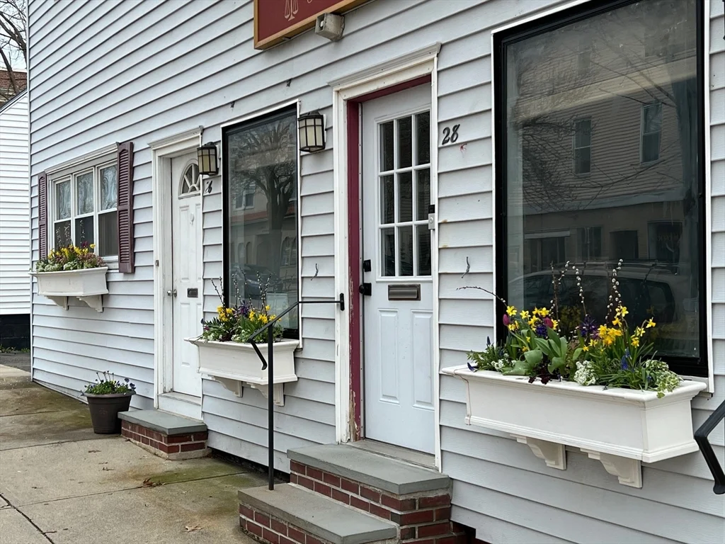 1 bed, 1 bath apartment for rent at 26 Pauline St Unit 0, Winthrop — photo 1 of 8