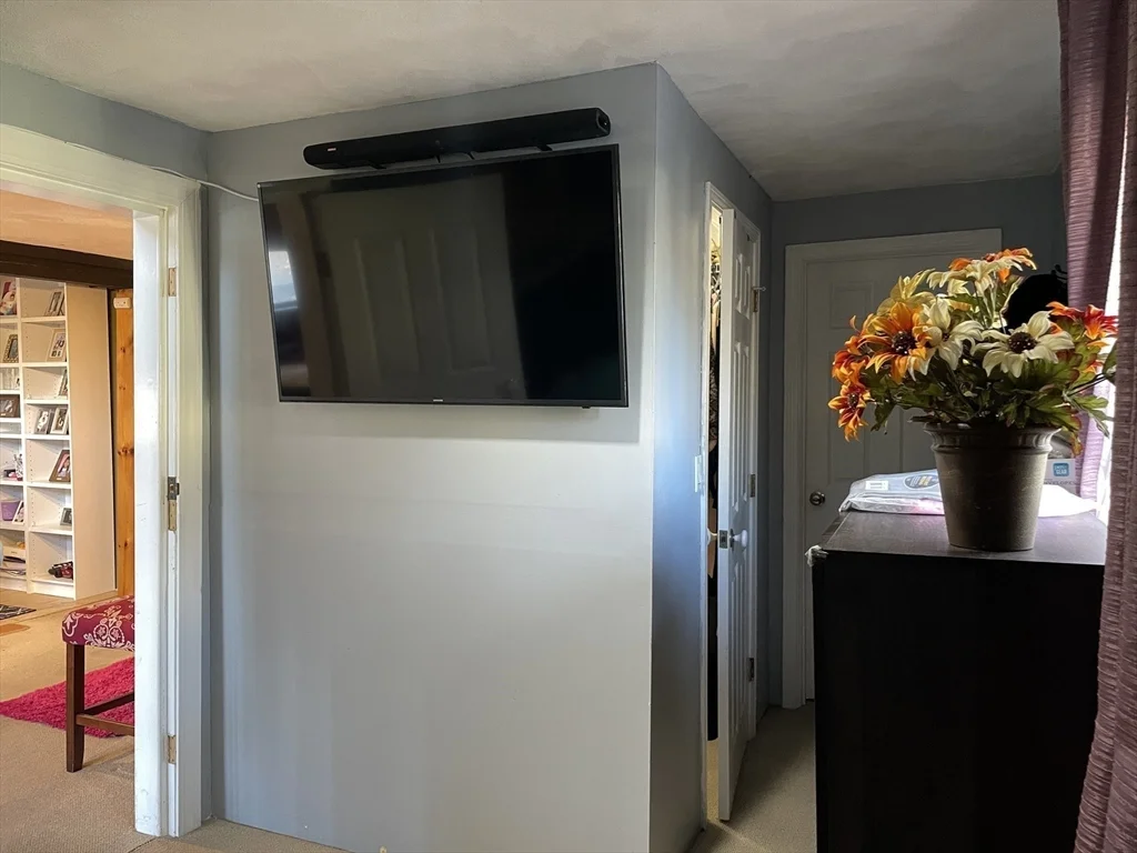 3 bed, 2 bath apartment for rent at 26 Pelham St, Billerica — photo 25 of 38