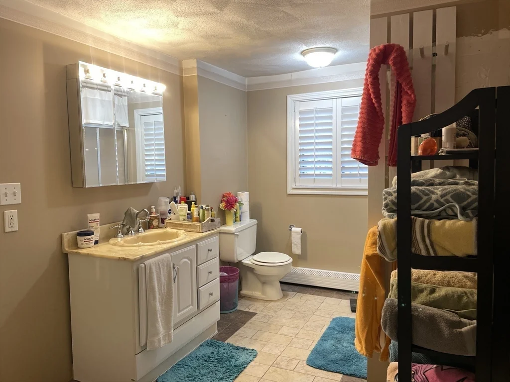 3 bed, 2 bath apartment for rent at 26 Pelham St, Billerica — photo 28 of 38