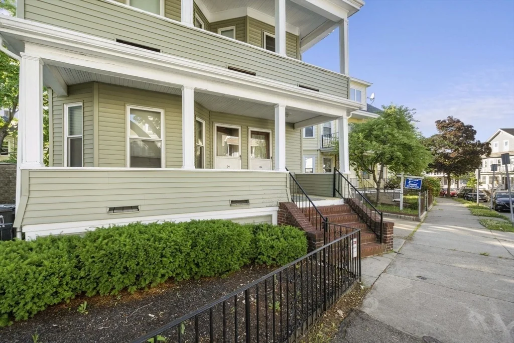 4 bed, 2 bath apartment for rent at 26 Pennsylvania Ave Unit 26, East Somerville — photo 25 of 25