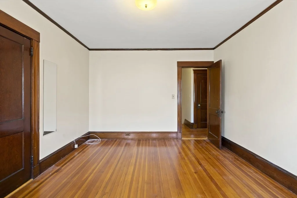 4 bed, 2 bath apartment for rent at 26 Pennsylvania Ave Unit 26, East Somerville — photo 17 of 25