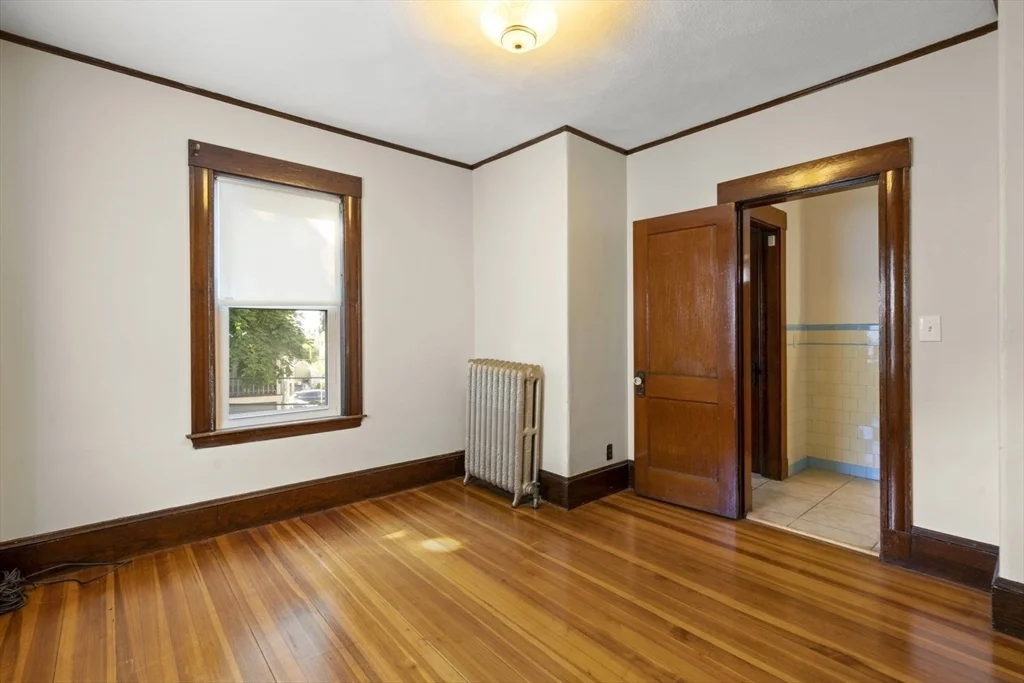 4 bed, 2 bath apartment for rent at 26 Pennsylvania Ave Unit 26, East Somerville — photo 9 of 25