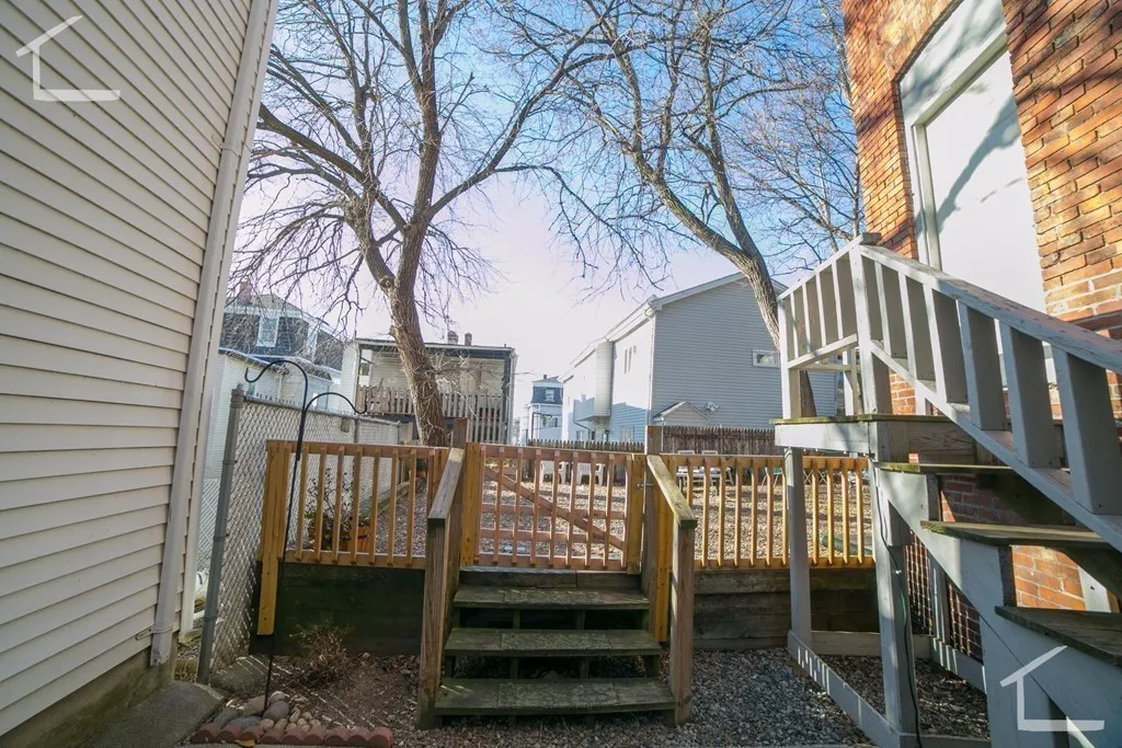 Studio bed, 1 bath apartment for rent at 26 Pinckney St Unit 3, East Somerville — photo 17 of 19