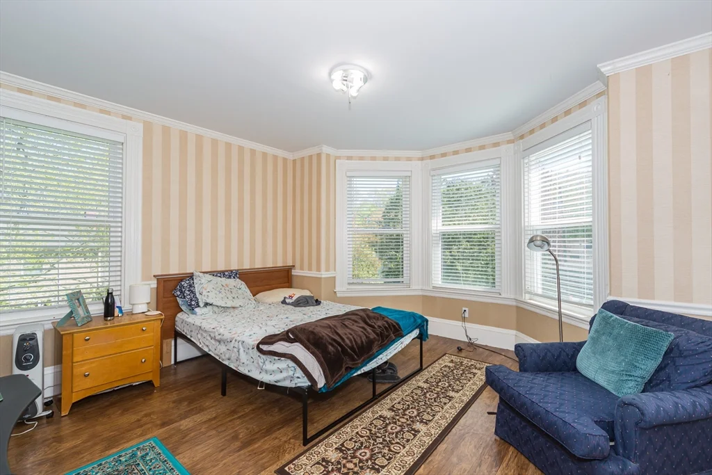7 bed, 2 bath apartment for rent at 26 Pine St Unit 26, Natick — photo 13 of 34