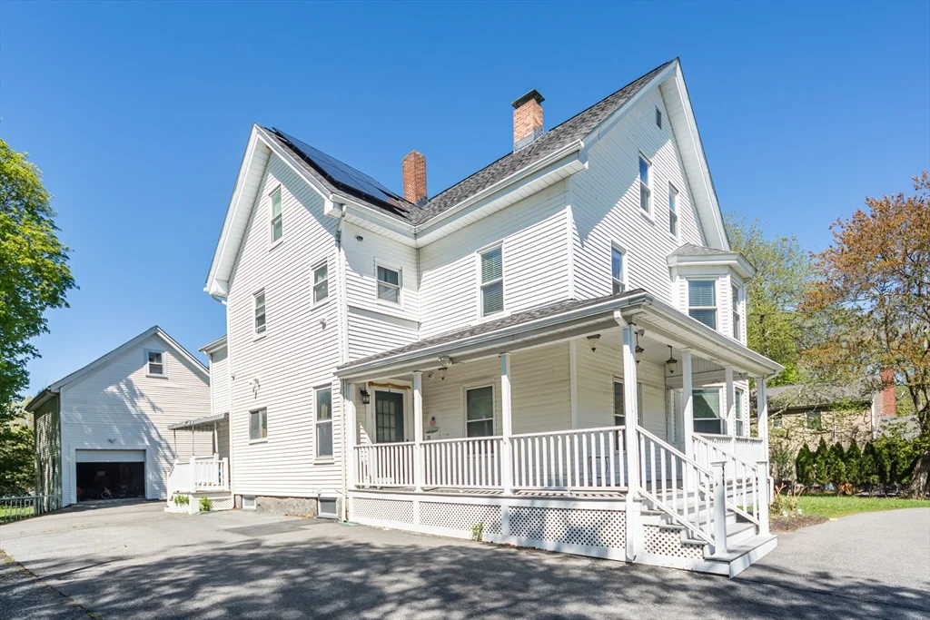7 bed, 2 bath apartment for rent at 26 Pine St Unit 26, Natick — photo 17 of 34