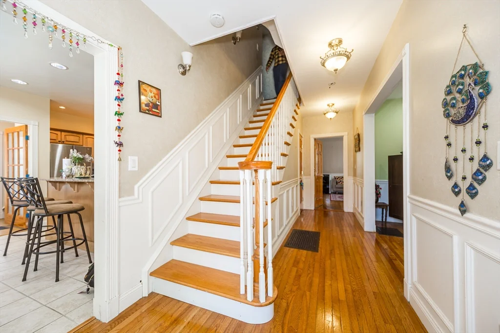 7 bed, 2 bath apartment for rent at 26 Pine St Unit 26, Natick — photo 32 of 34