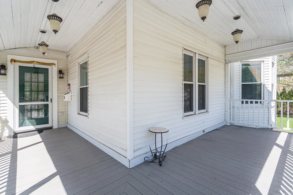 7 bed, 2 bath apartment for rent at 26 Pine St Unit 26, Natick — photo 22 of 34