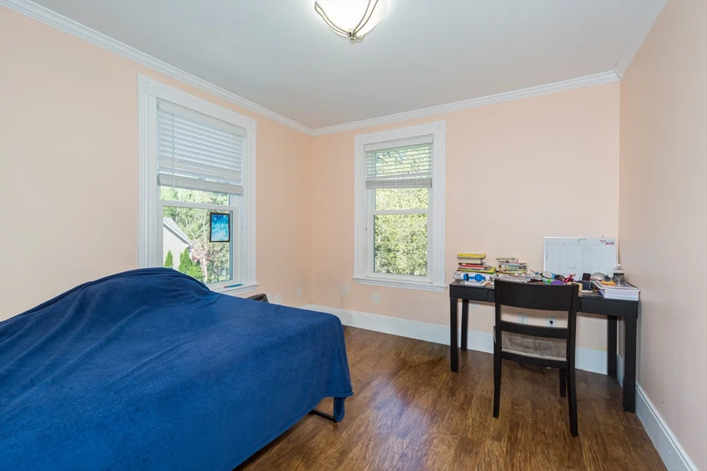 7 bed, 2 bath apartment for rent at 26 Pine St Unit 26, Natick — photo 8 of 34