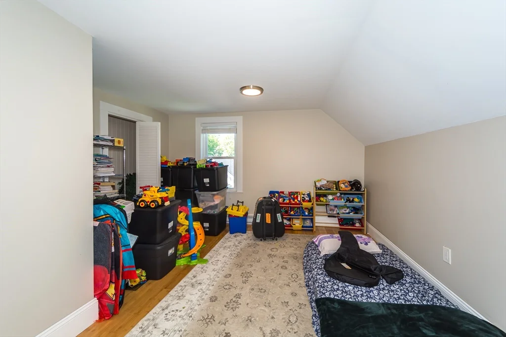 7 bed, 2 bath apartment for rent at 26 Pine St Unit 26, Natick — photo 16 of 34
