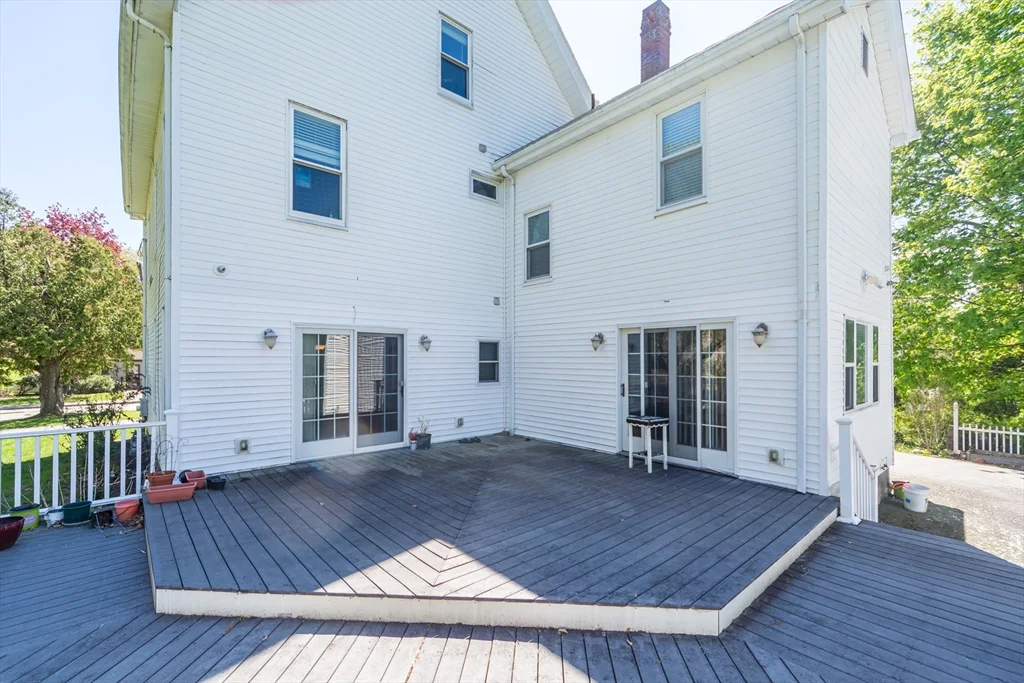7 bed, 2 bath apartment for rent at 26 Pine St Unit 26, Natick — photo 21 of 34