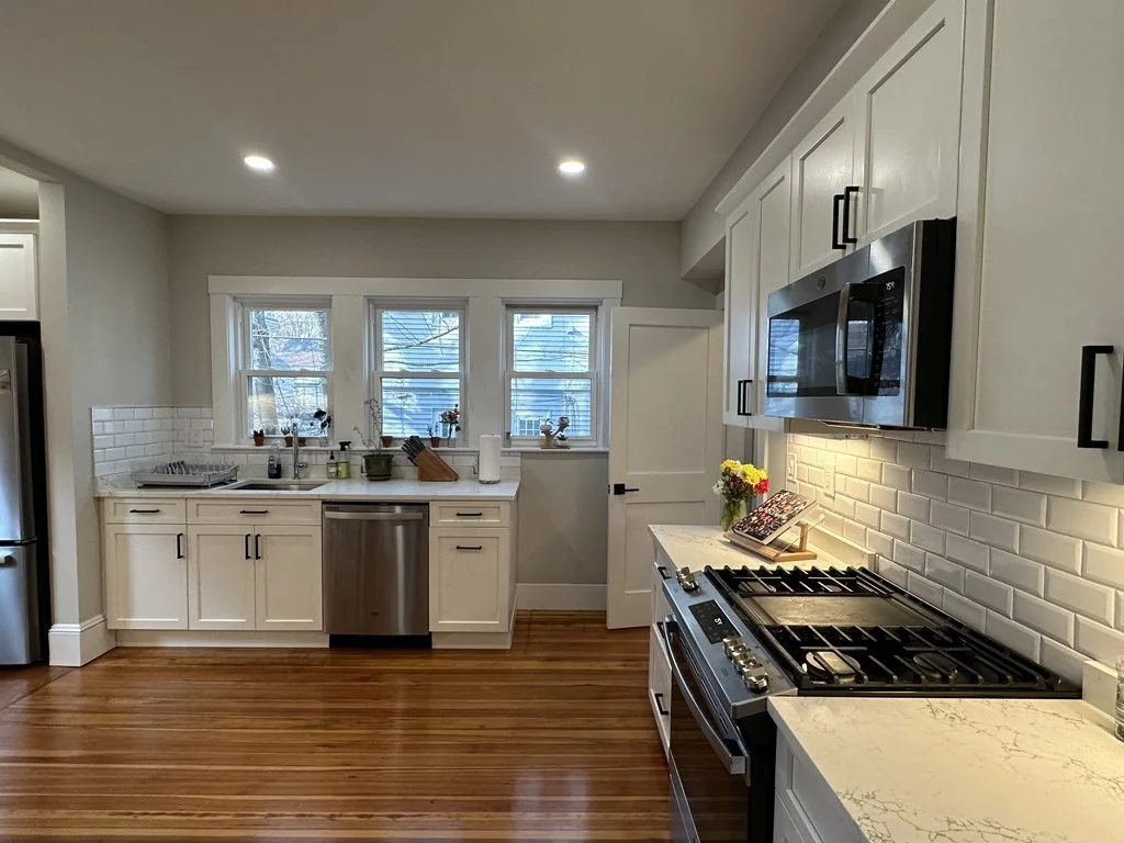 2 bed, 1 bath apartment for rent at 26 Playstead Rd Unit 1, Newton