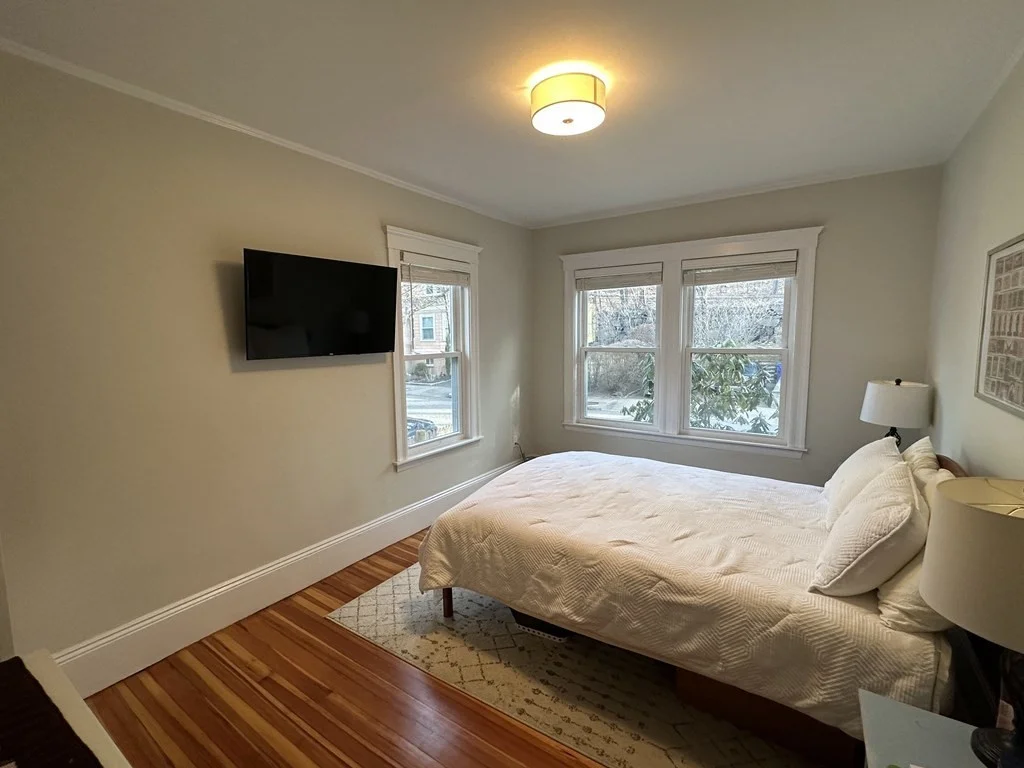 2 bed, 1 bath apartment for rent at 26 Playstead Rd Unit 1, Newton — photo 6 of 9