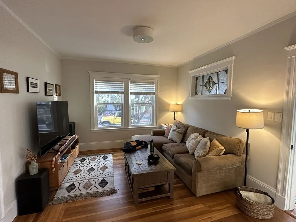 2 bed, 1 bath apartment for rent at 26 Playstead Rd Unit 1, Newton — photo 4 of 9