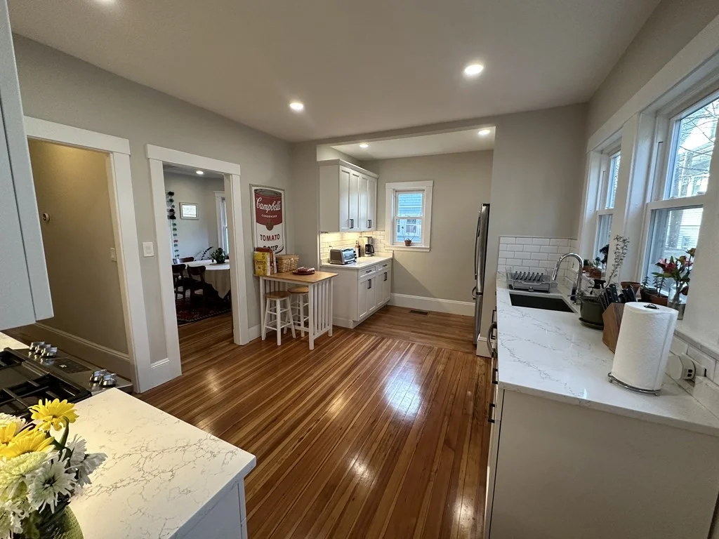 2 bed, 1 bath apartment for rent at 26 Playstead Rd Unit 1, Newton — photo 2 of 9