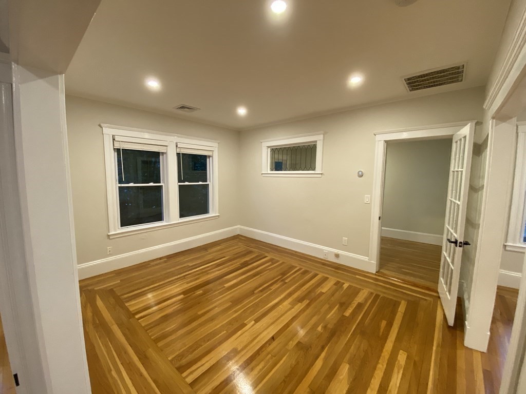 4 bed, 2 bath apartment for rent at 26 Playstead Rd Unit 2, Newton Corner — photo 4 of 27