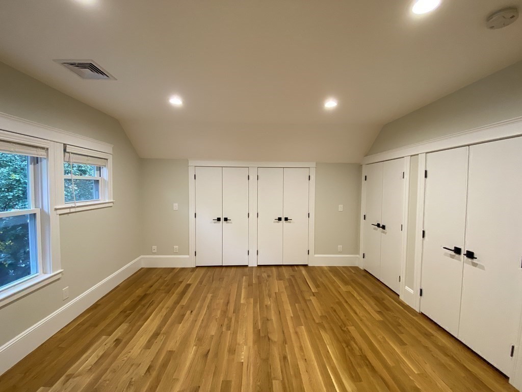 4 bed, 2 bath apartment for rent at 26 Playstead Rd Unit 2, Newton Corner — photo 9 of 27