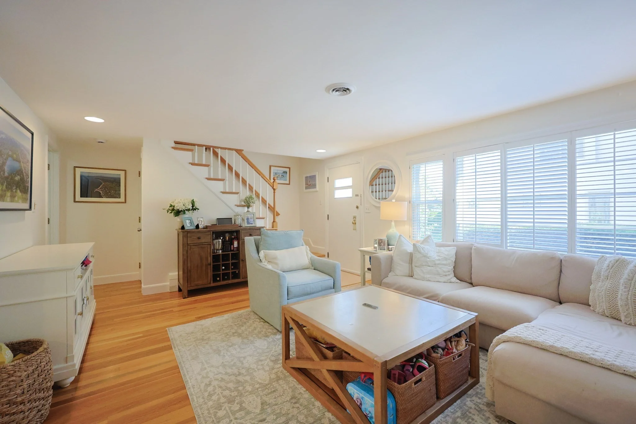 2 bed, 2 bath apartment for rent at 26 Pleasant St Unit B, Wellesley — photo 4 of 23