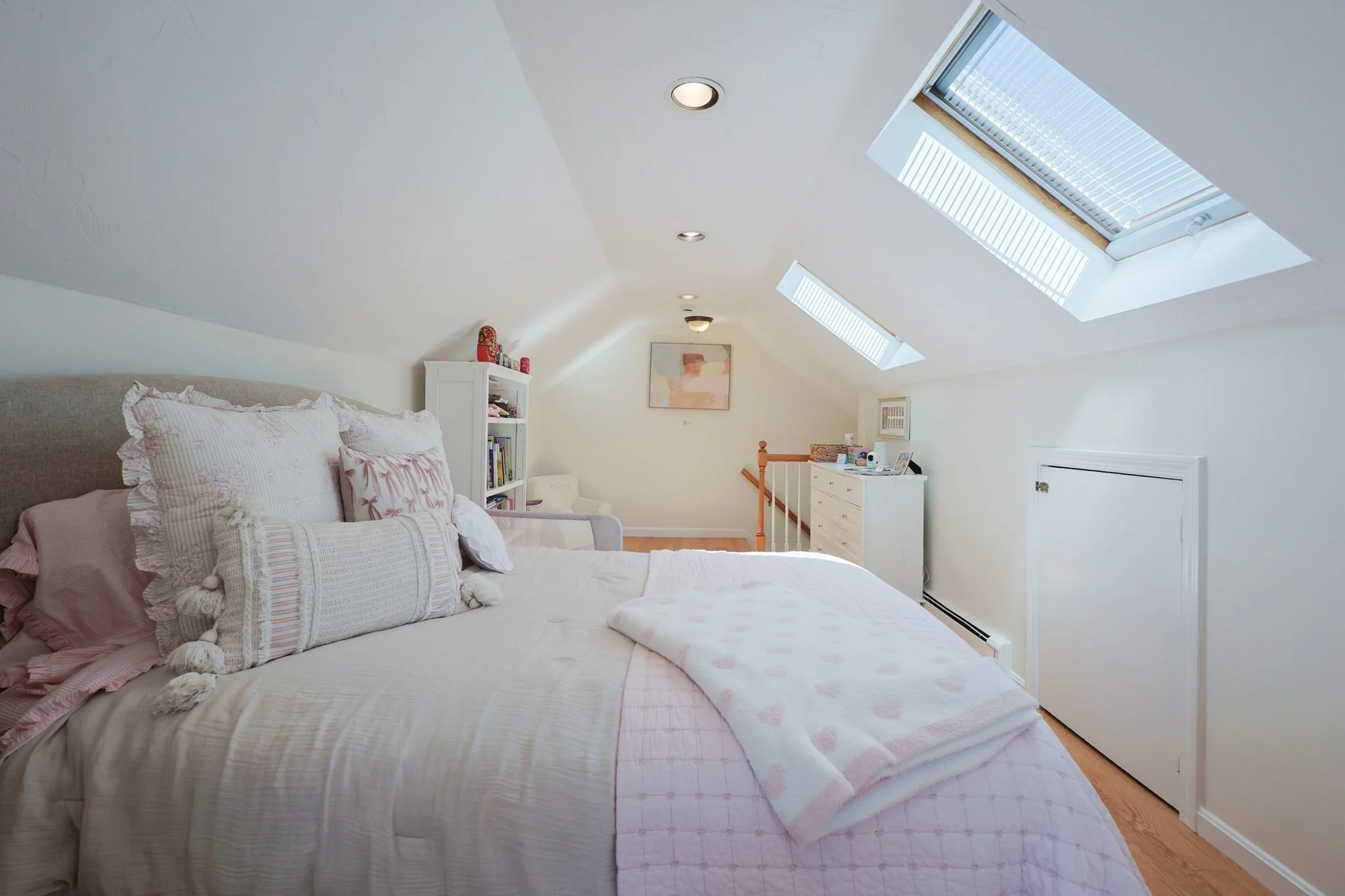 2 bed, 2 bath apartment for rent at 26 Pleasant St Unit B, Wellesley — photo 16 of 23