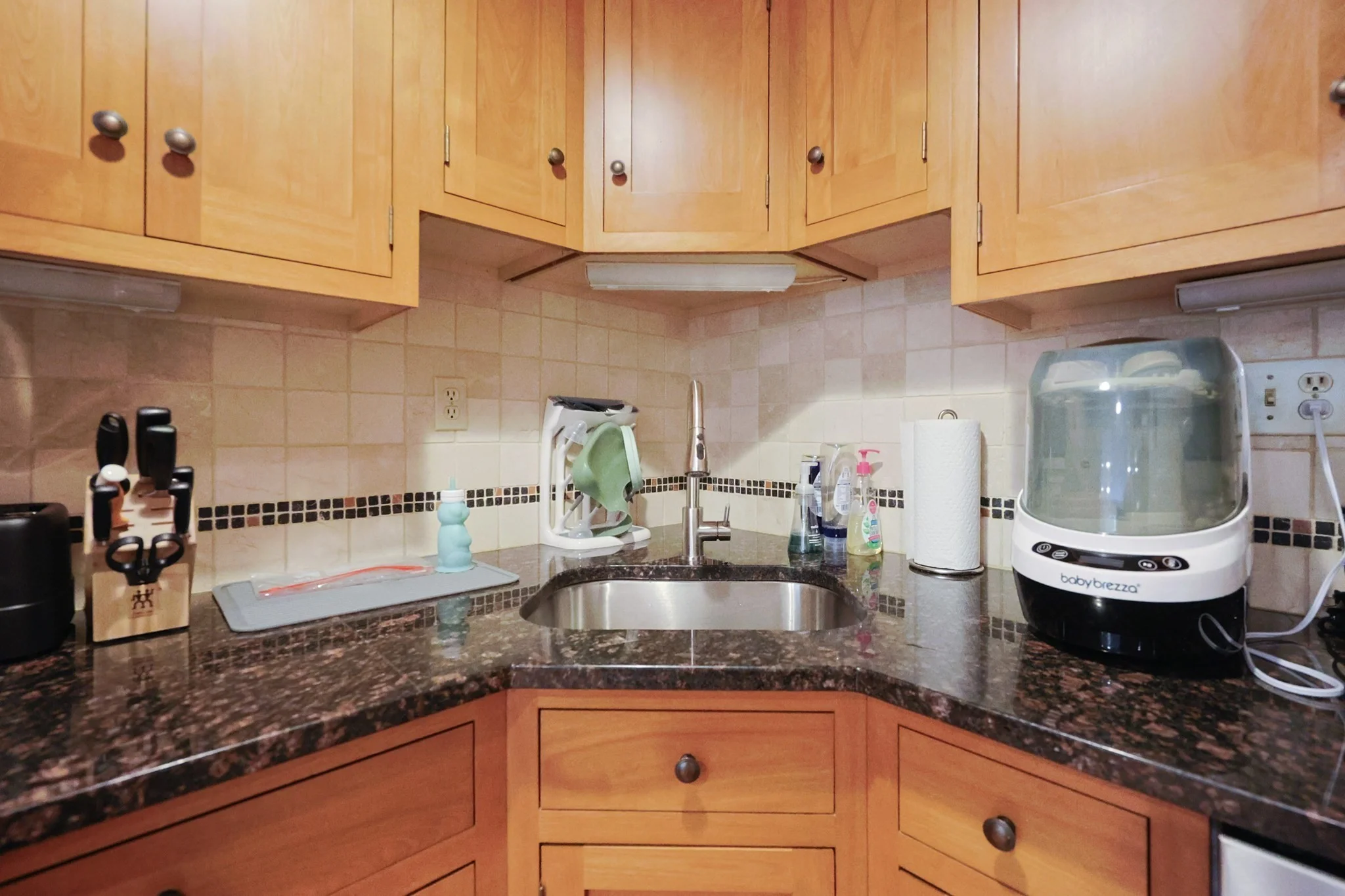 2 bed, 2 bath apartment for rent at 26 Pleasant St Unit B, Wellesley — photo 8 of 23