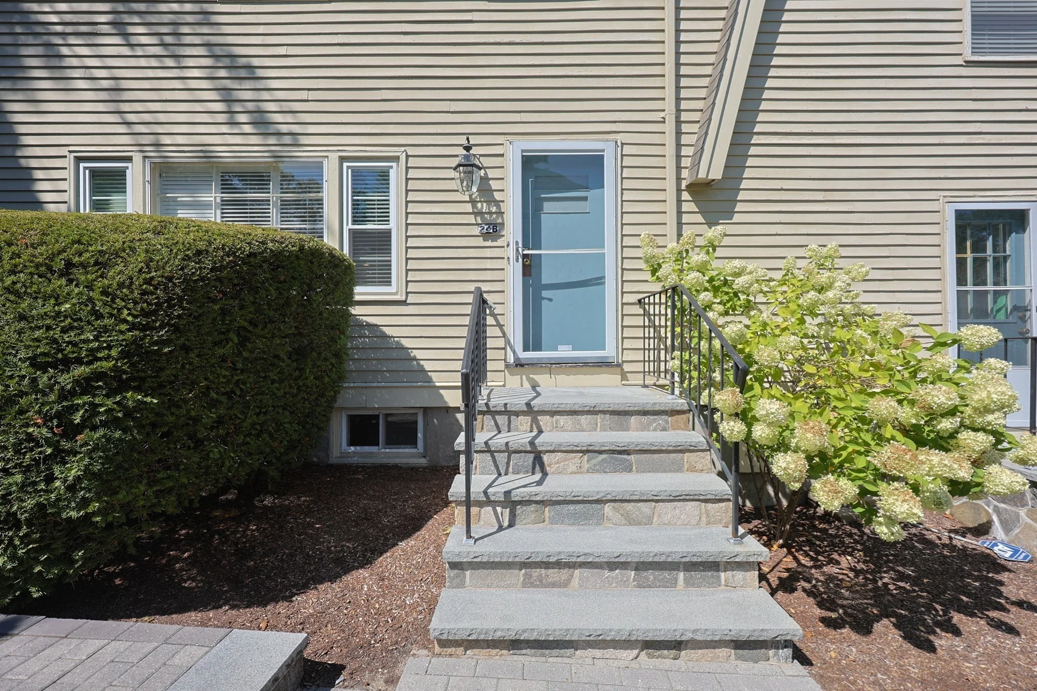 2 bed, 2 bath apartment for rent at 26 Pleasant St Unit B, Wellesley — photo 22 of 23