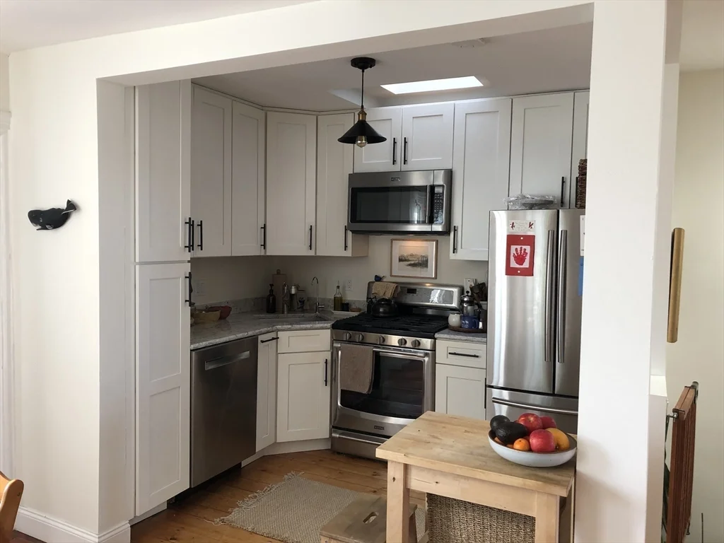 2 bed, 2 bath apartment for rent at 26 Prospect Unit 3, Charlestown — photo 6 of 19