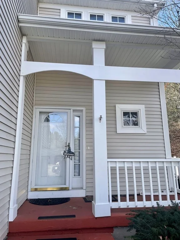 2 bed, 2 bath apartment for rent at 26 Ptarmigan Dr Unit 26, Shrewsbury — photo 3 of 36