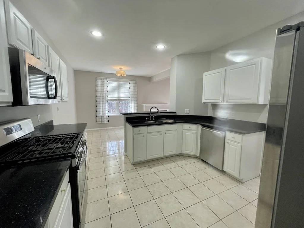 2 bed, 2 bath apartment for rent at 26 Ptarmigan Dr Unit 26, Shrewsbury — photo 6 of 36