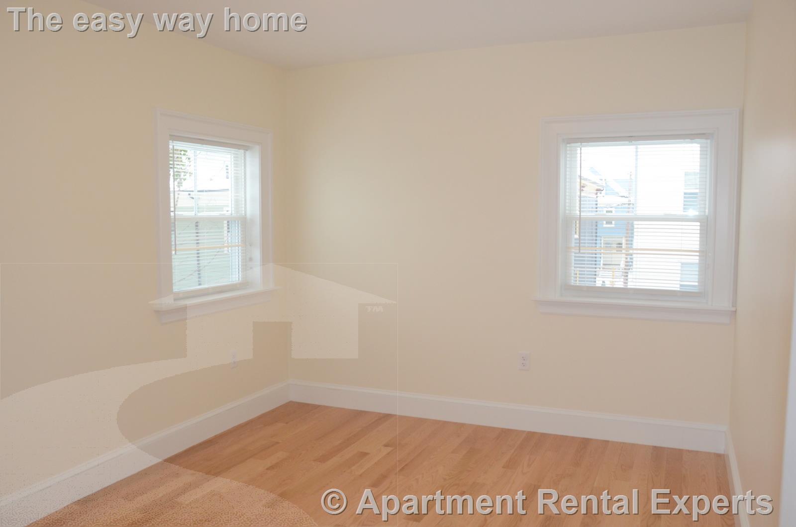 2 bed, 1 bath apartment for rent at 26 Putnam St Unit 4, Spring Hill — photo 7 of 11