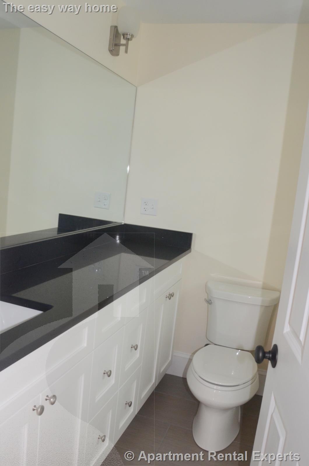 2 bed, 1 bath apartment for rent at 26 Putnam St Unit 4, Spring Hill — photo 9 of 11