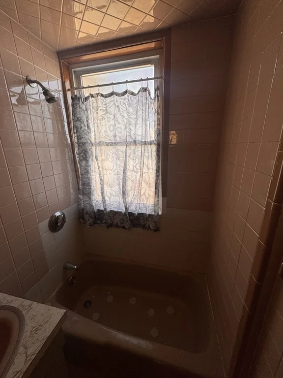 2 bed, 1 bath apartment for rent at 26 Rockwell Ave Unit 2, Medford — photo 9 of 19