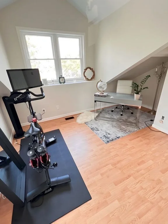 2 bed, 1 bath apartment for rent at 26 School St Unit 1, Gun Rock — photo 12 of 17