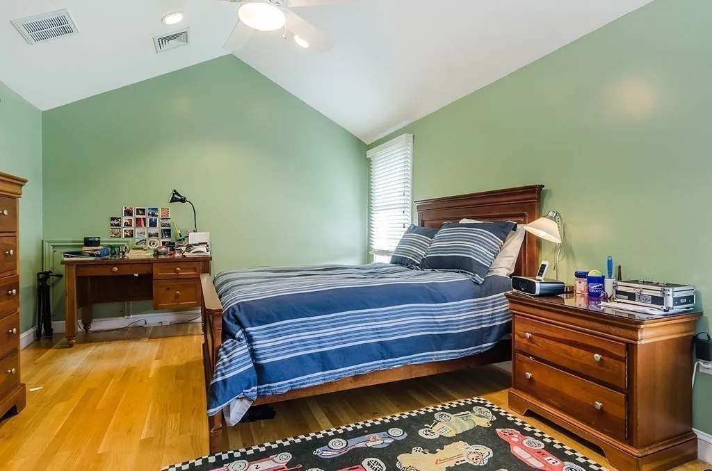 3 bed, 2 bath apartment for rent at 26 South Gate Park Unit 2, West Newton — photo 10 of 17