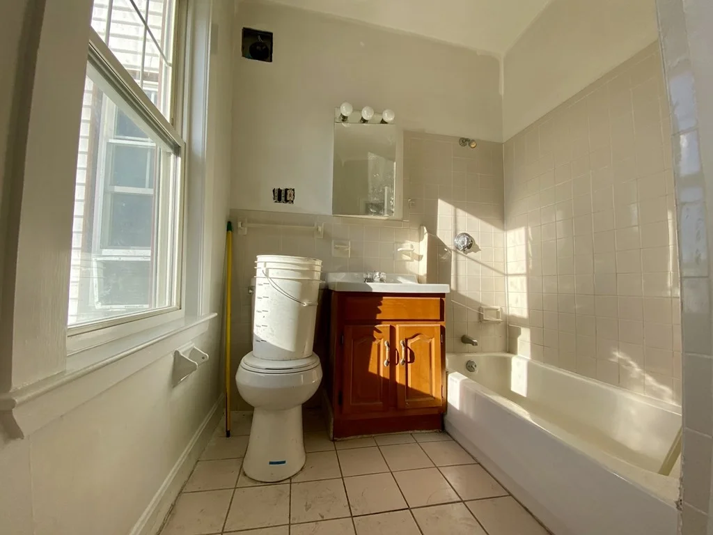 2 bed, 1 bath apartment for rent at 26 Spencer Ave Unit 3F, Bellingham Square — photo 4 of 6