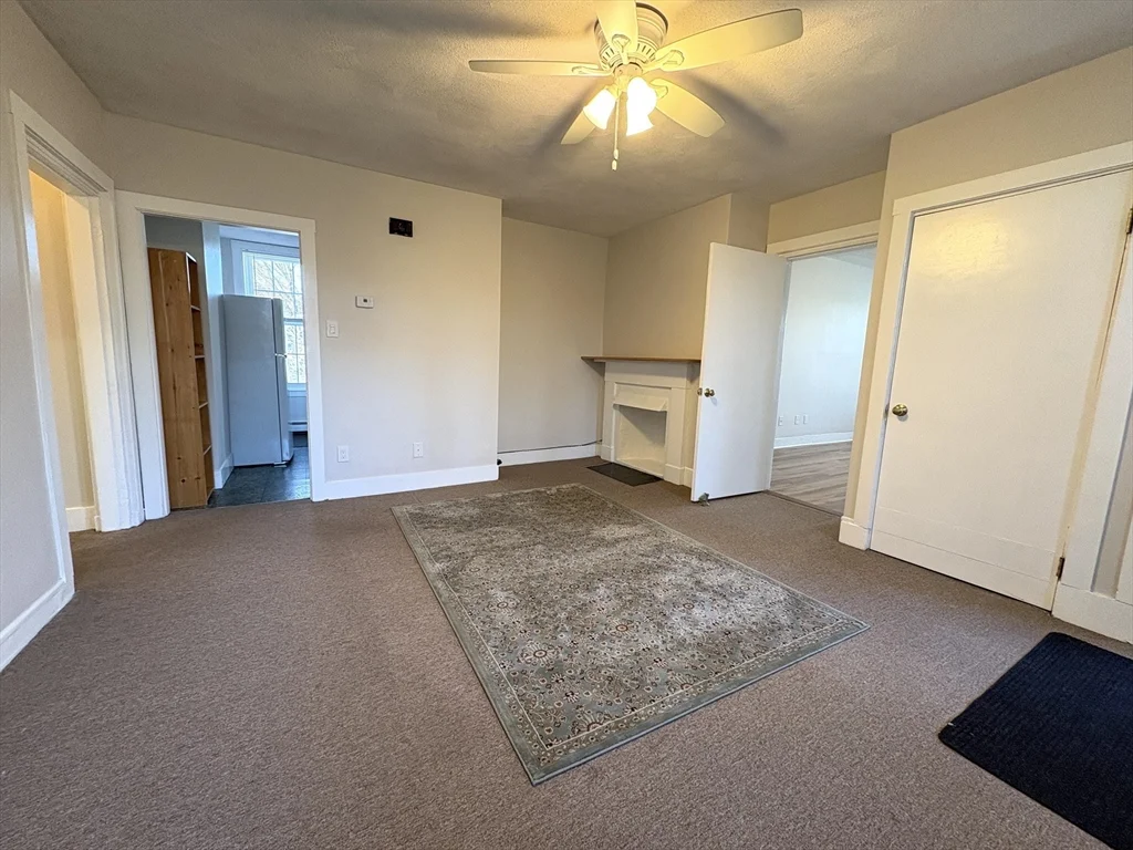 2 bed, 1 bath apartment for rent at 26 Saint James St Unit 26, Newton — photo 6 of 9