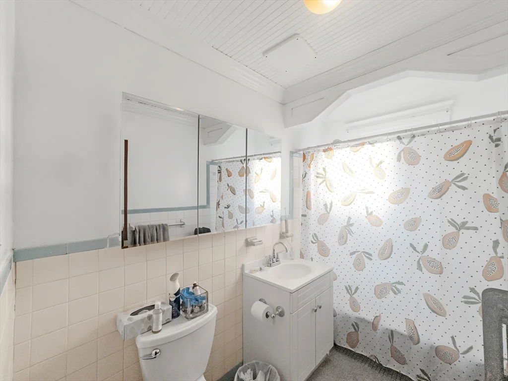 3 bed, 1 bath apartment for rent at 26 St Rose St Unit 1, Jamaica Plain — photo 11 of 40