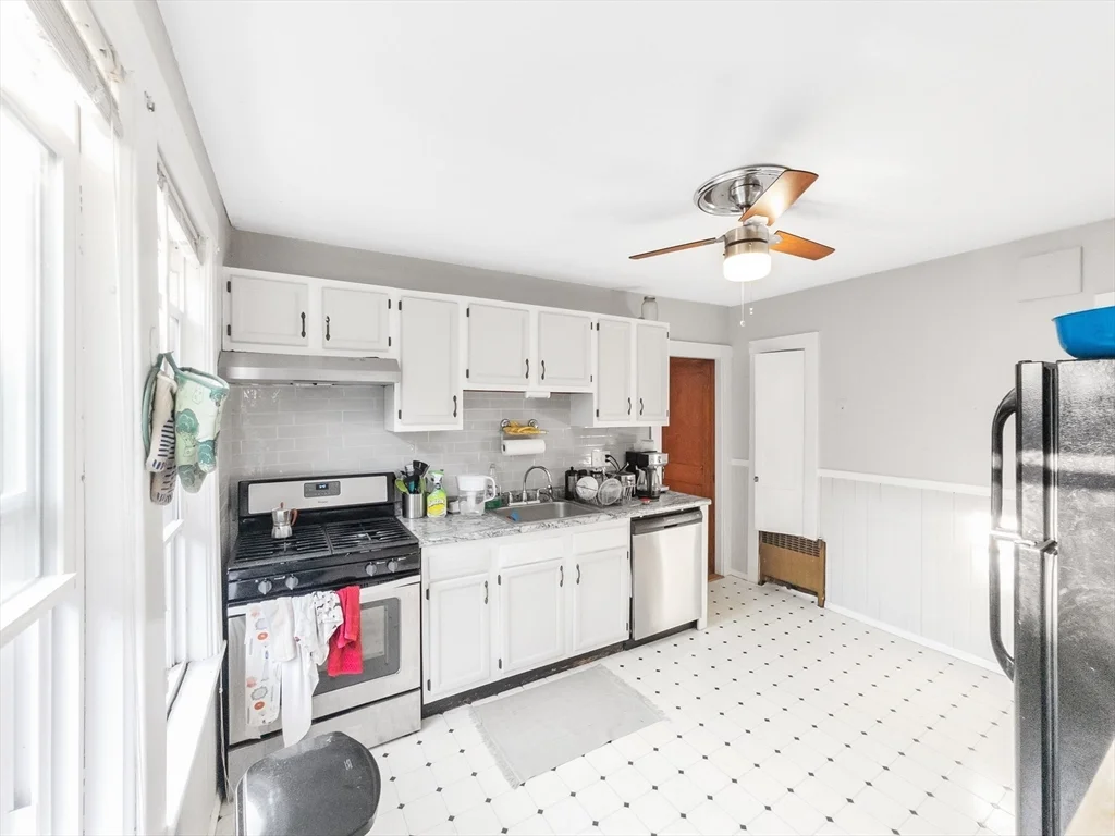 3 bed, 1 bath apartment for rent at 26 St Rose St Unit 1, Jamaica Plain — photo 5 of 40