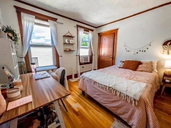 3 bed, 1 bath apartment for rent at 26 St Rose St Unit 1, Jamaica Plain — photo 25 of 40