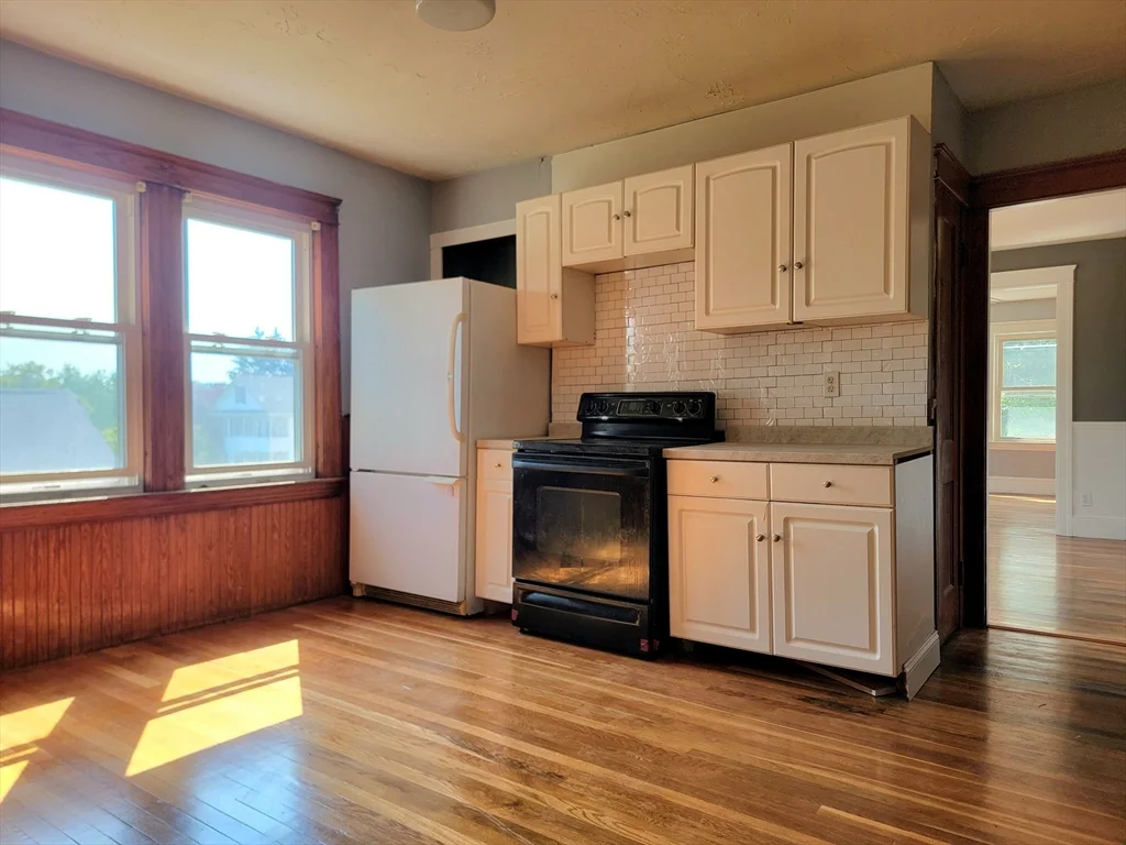2 bed, 1 bath apartment for rent at 26 Stebbins St Unit 2, Worcester — photo 8 of 13