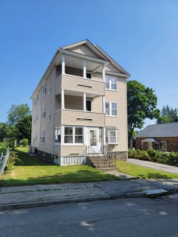 2 bed, 1 bath apartment for rent at 26 Stebbins St Unit 2, Worcester — photo 13 of 13