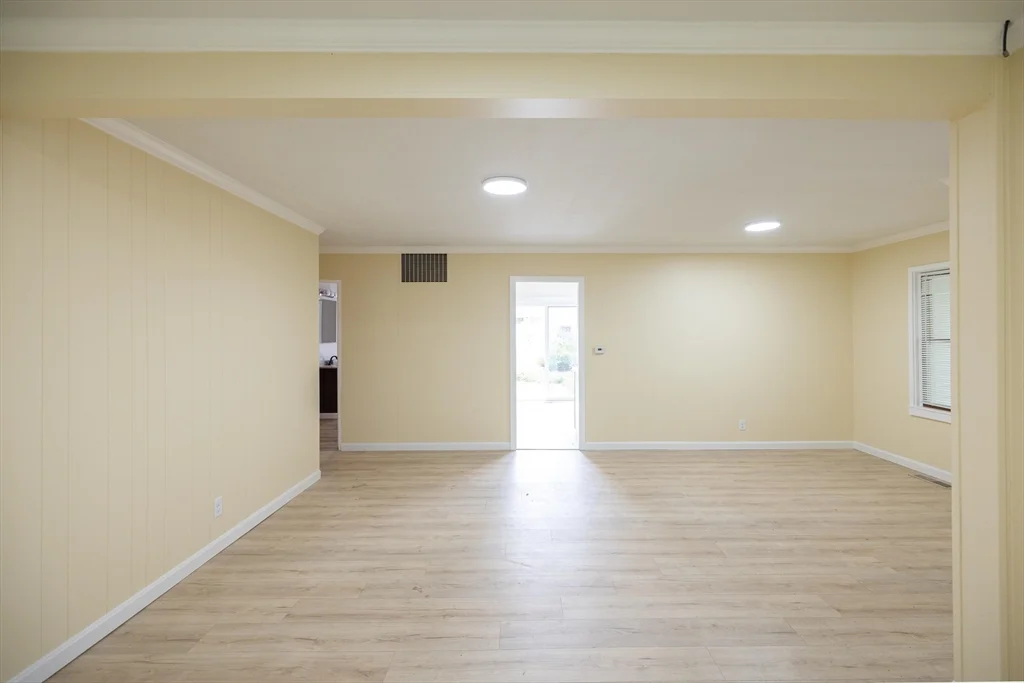 3 bed, 2 bath apartment for rent at 26 Steven Rd, Westborough — photo 8 of 25