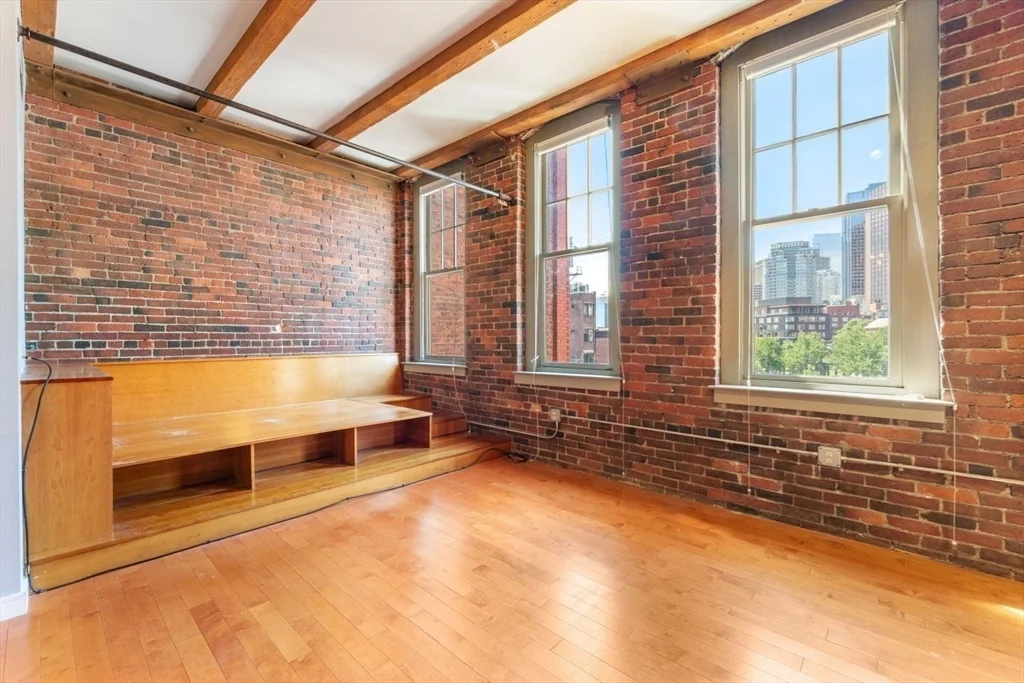 Studio bed, 1 bath apartment for rent at 26 Stillman St Unit 3-5, North End — photo 8 of 27